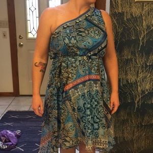 Summer floral flowy off shoulder dress.